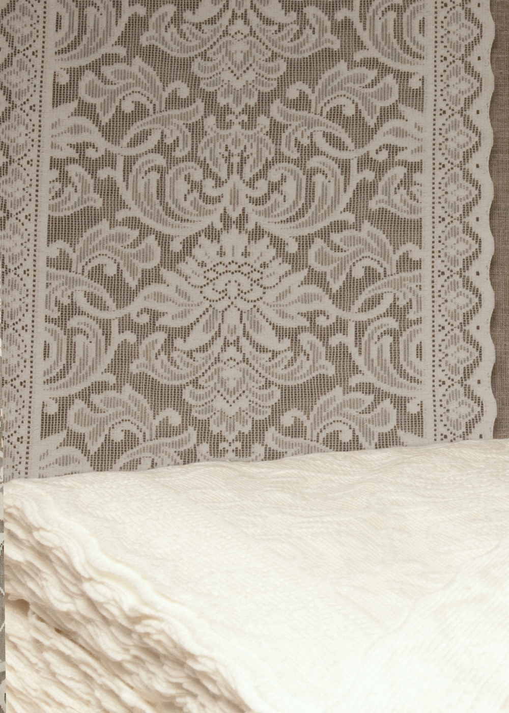 Tudor Nottingham Lace Curtain & Yardage